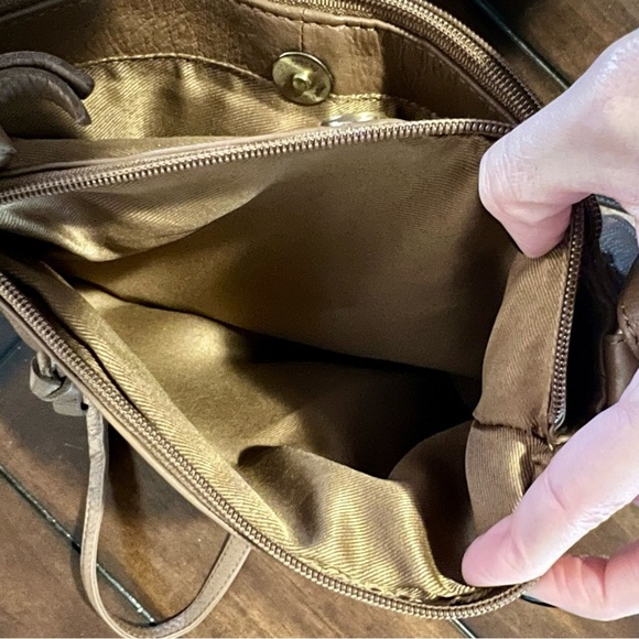 Vintage Great American Leatherworks Brown Crossbody Bag with Adjustable Strap - Picture 7 of 10